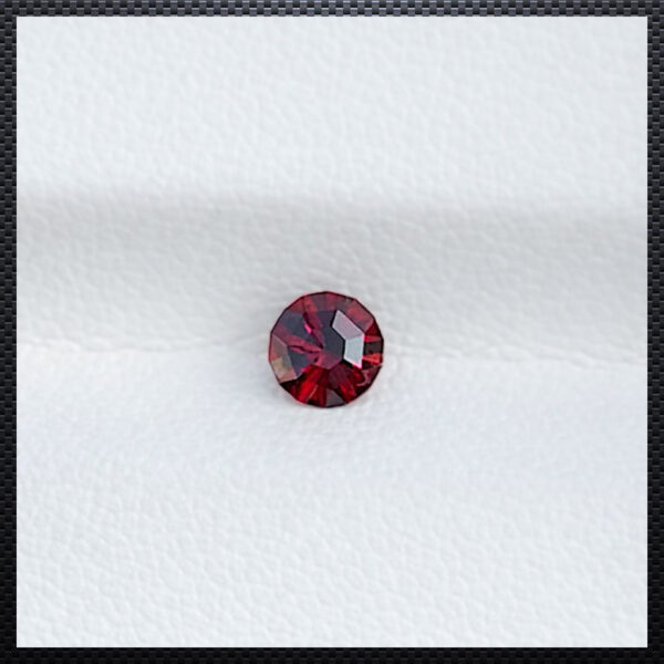 Garnet 0.42 Ct 4.3 mm El Hoyazo