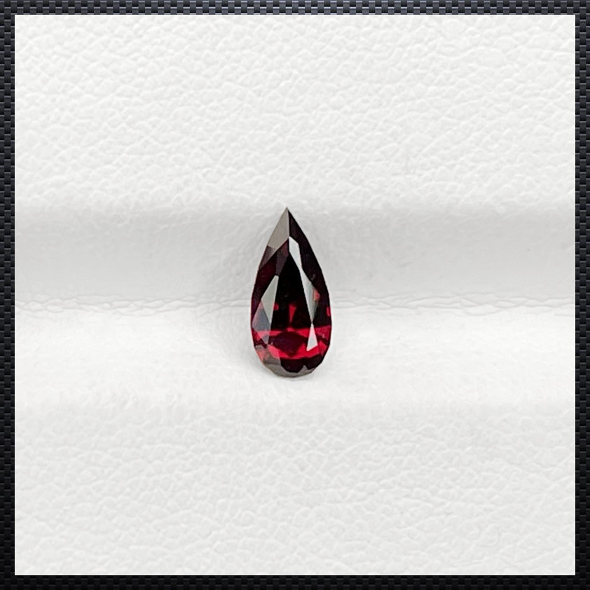 Garnet 0.90 Ct 9 mm El Hoyazo